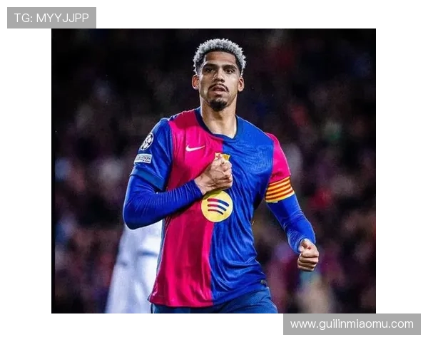 阿劳霍谈右后卫佩德里略显疲劳